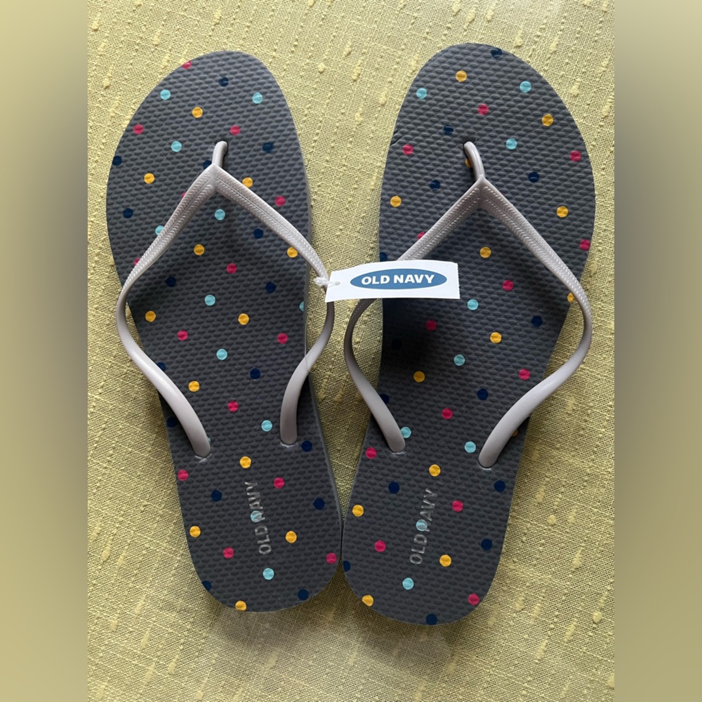 Old Navy Women’s Multicolor Dot Flip Flops, NWT